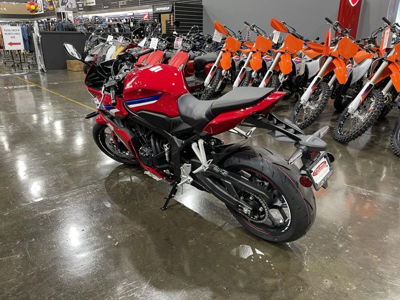 New 2024 Honda CBR650R ABS Image 16