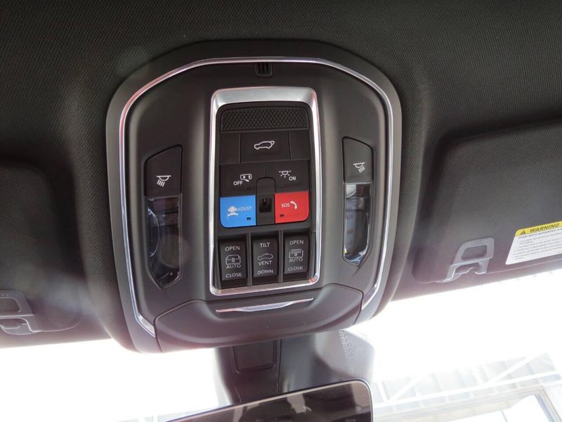 New 2026 Jeep Grand Cherokee Limited 4x4Image 13