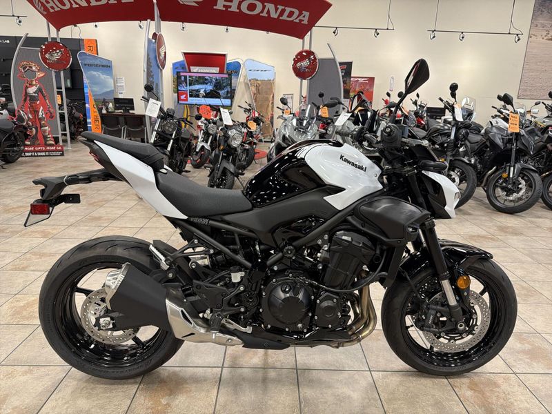 New 2026 Kawasaki Z900 ABS Image 10