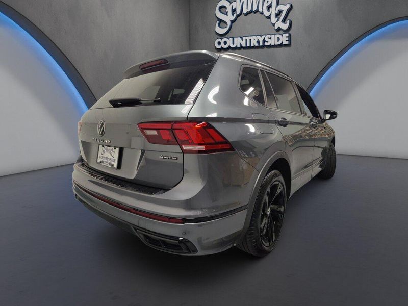 Used 2024 Volkswagen Tiguan SE R-Line Black AWD w/SunroofImage 14