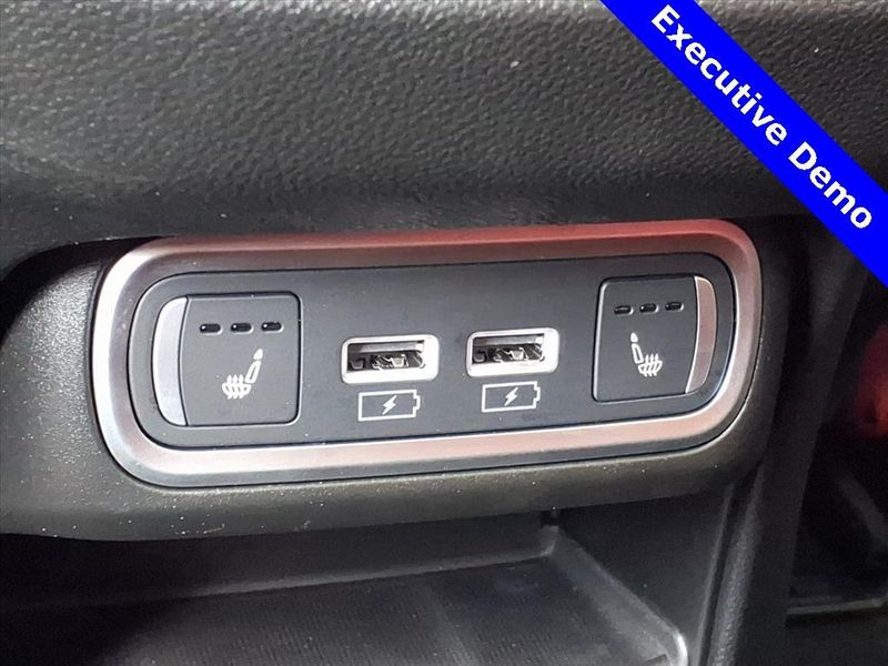 New 2025 Alfa Romeo Stelvio AwdImage 13