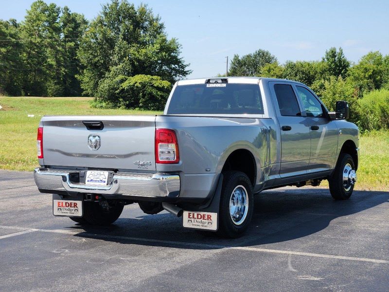 2024 RAM 3500 Tradesman Crew Cab 4x4 8