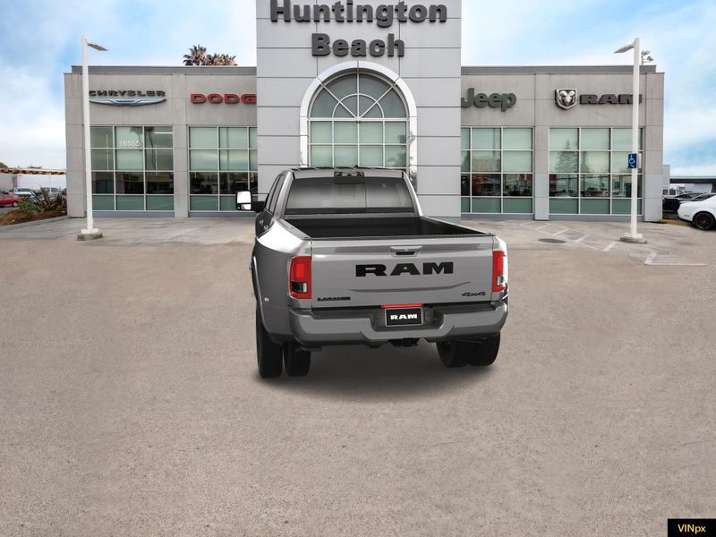 2025 RAM 3500 Laramie Crew Cab 4x4 DuallyImage 13