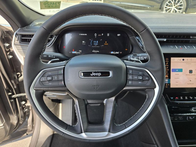 New 2026 Jeep Grand Cherokee Limited 4x2