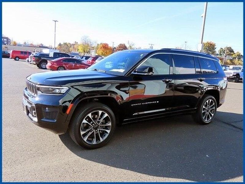 2021 Jeep Grand Cherokee L OverlandImage 1