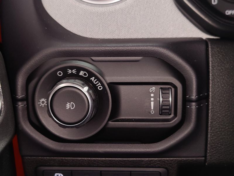 Used 2025 Jeep Wrangler 4xE Sahara 4WDImage 24