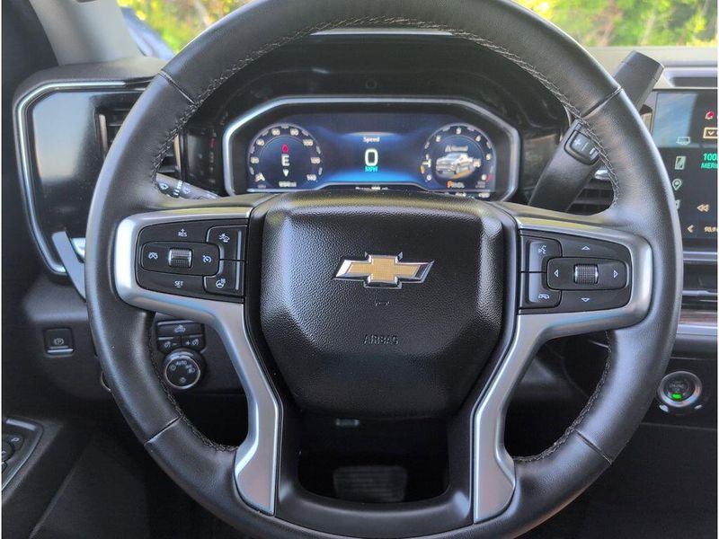 Used 2023 Chevrolet Silverado 1500 LTImage 23