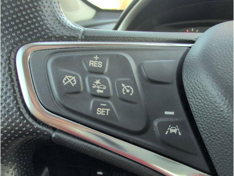 Used 2024 Chevrolet Malibu LTImage 23