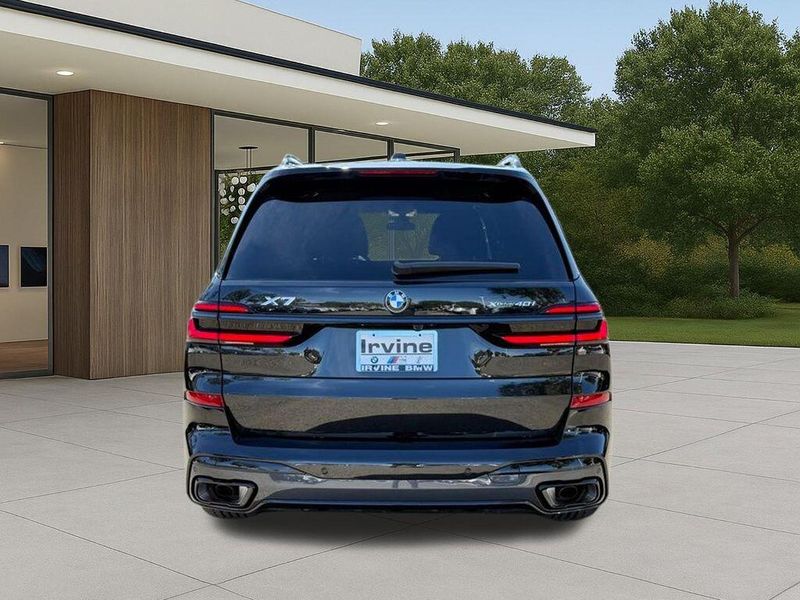New 2026 BMW X7 xDrive40iImage 10