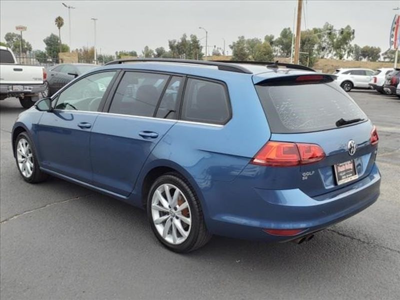 2016 Volkswagen Golf SportWagen SEImage 4