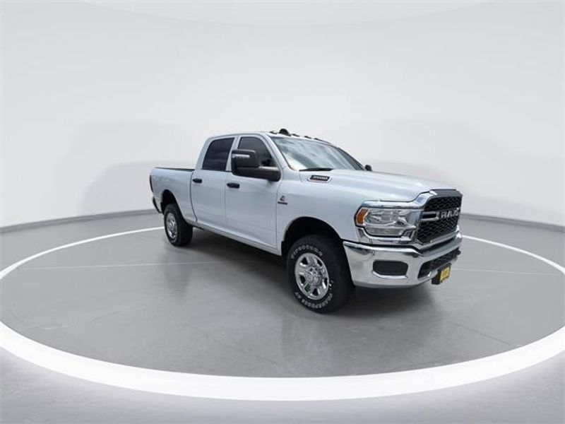 2023 RAM 3500 Tradesman Crew Cab 4x4 6