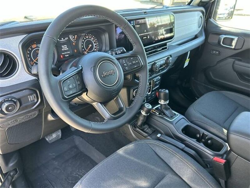 New 2026 Jeep Wrangler 4-door WillysImage 15