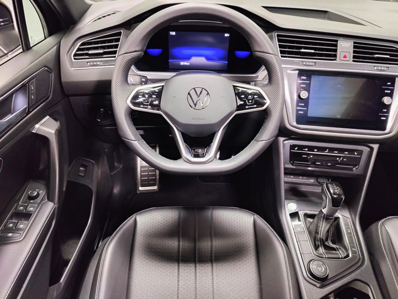 Used 2022 Volkswagen Tiguan SE R-Line Black AWD w/SUnroofImage 22