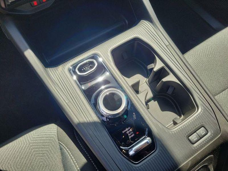 New 2026 Jeep Cherokee Laredo 4x4
