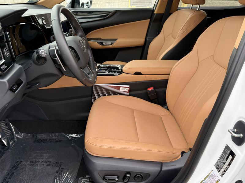 Used 2026 Lexus NX 350hImage 18