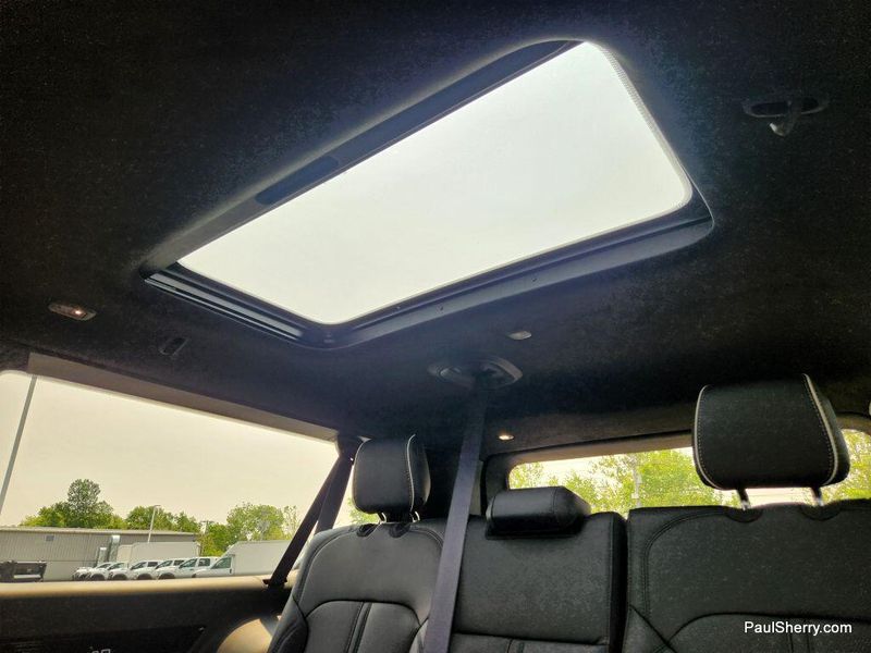 2024 Jeep Grand Grand Wagoneer Wagoneer L Obsidian 4x4Image 57
