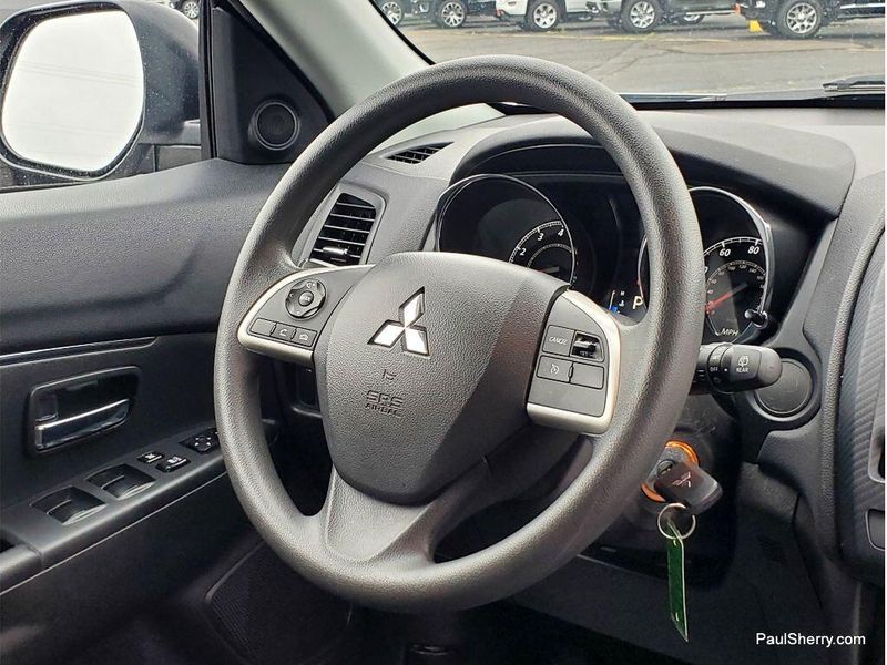Used 2025 Mitsubishi Outlander Sport SE