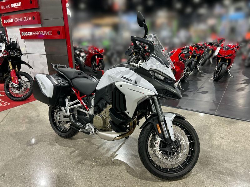 New 2024 Ducati MULTISTRADA V4 S TRAVEL & RADAR SPOKED WHEELS - DEMO Image 16