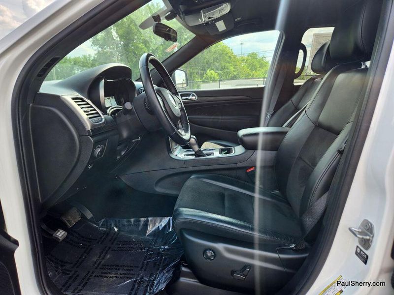 2021 Jeep Grand Cherokee Laredo X AltitudeImage 18