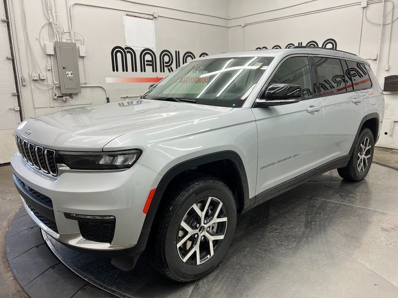 2023 Jeep Grand Cherokee L Limited 4x4Image 6