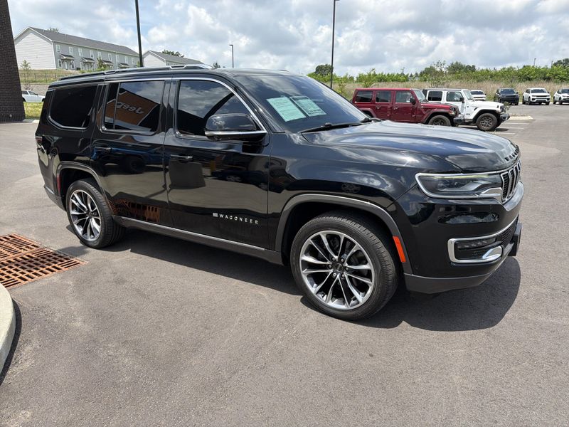 2022 Jeep Wagoneer Series IIIImage 8