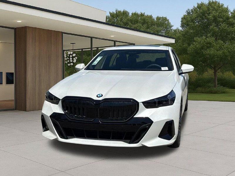New 2027 BMW 5 Series 540i xDriveImage 3