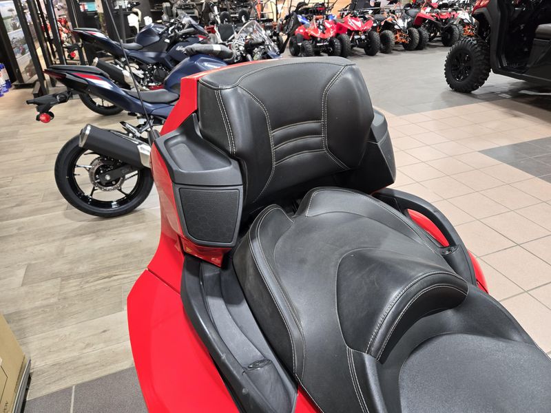 USED 2013 CAN-AM SPYDER RT Image 16