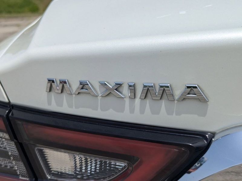 2019 Nissan Maxima PlatinumImage 17