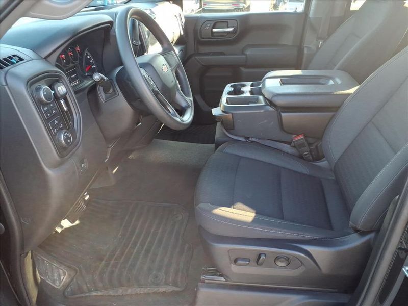 Used 2023 Chevrolet Silverado 1500 CustomImage 14