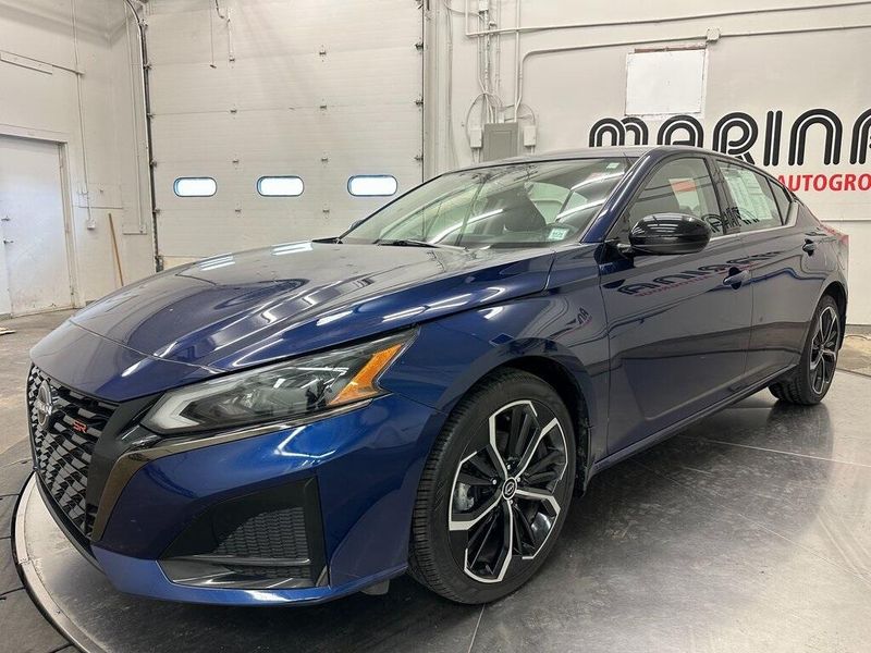 2023 Nissan Altima 2.5 SRImage 10