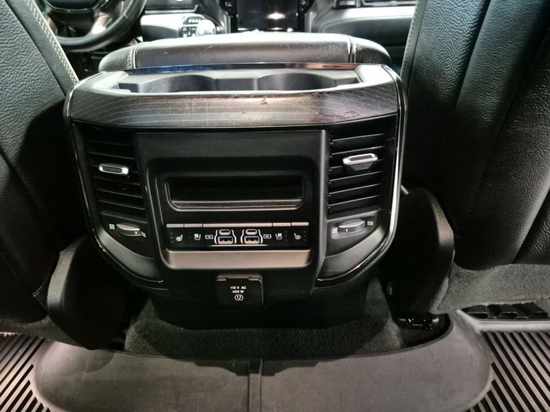 2023 RAM 1500 LimitedImage 9