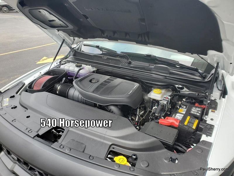 New 2026 RAM 1500 Rho Crew Cab 4x4 5'7' Box