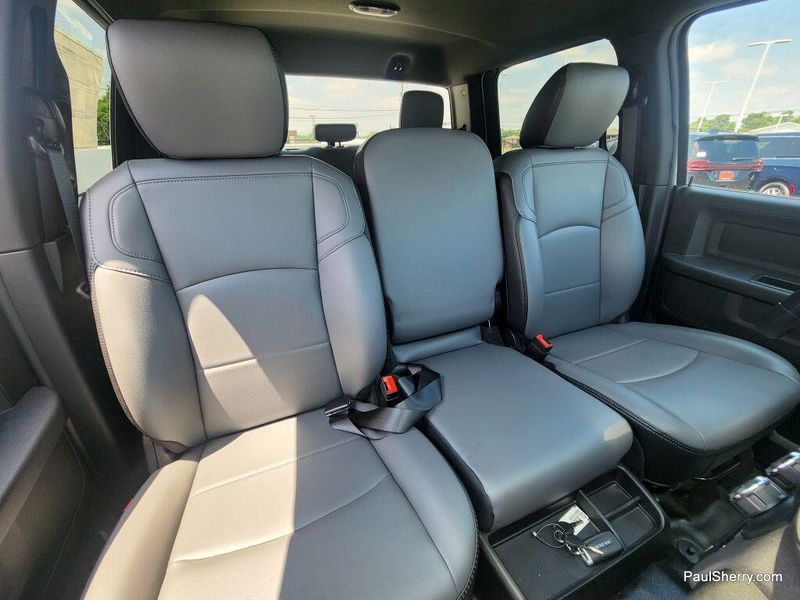 New 2024 RAM 5500 Tradesman Chassis Crew Cab 4x4 84