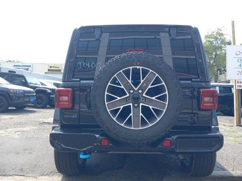 New 2024 Jeep Wrangler 4xE Garavel Jeep Norwalk CT 06851