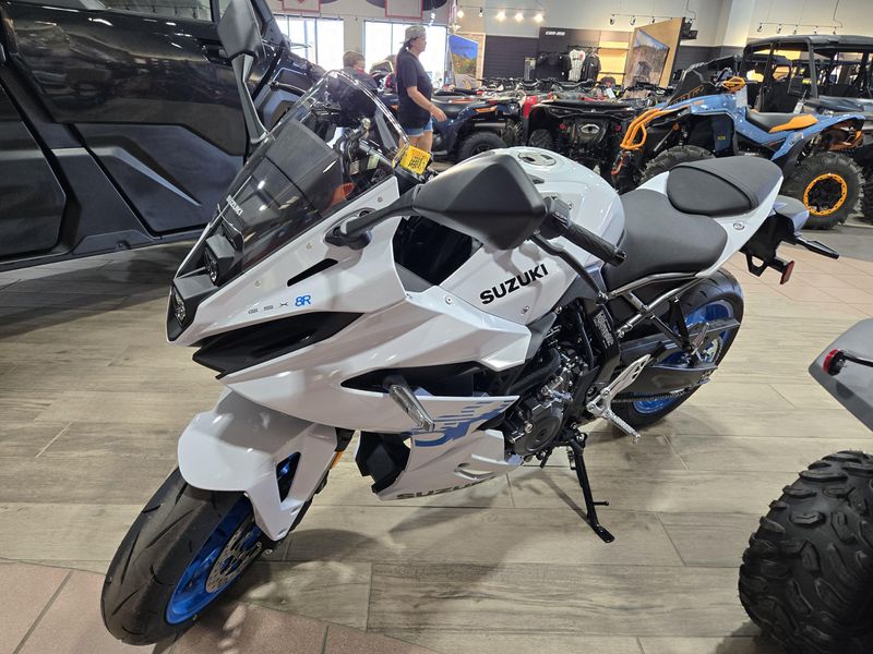 NEW 2026 SUZUKI GSX 8R Image 3