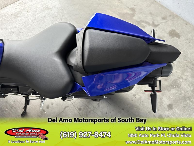 2025 Yamaha YZF-R7 Image 8