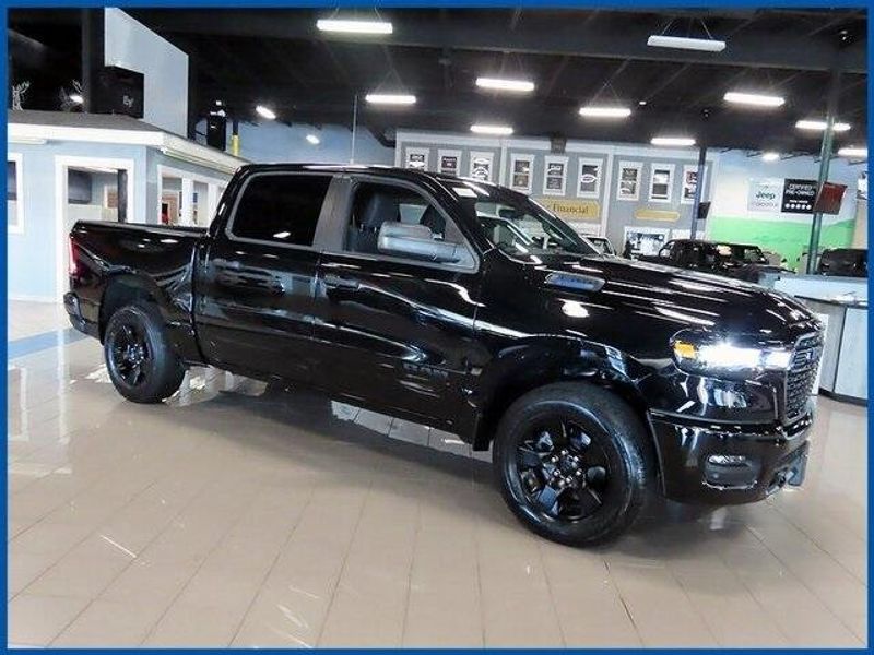 2025 RAM 1500 TradesmanImage 3