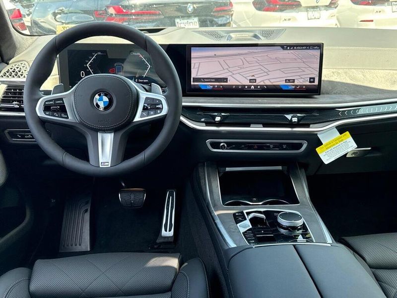 New 2027 BMW X7 xDrive40iImage 26