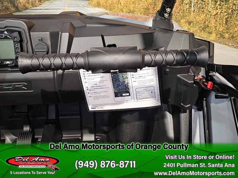 2025 Polaris RZR 200 EFI Image 14