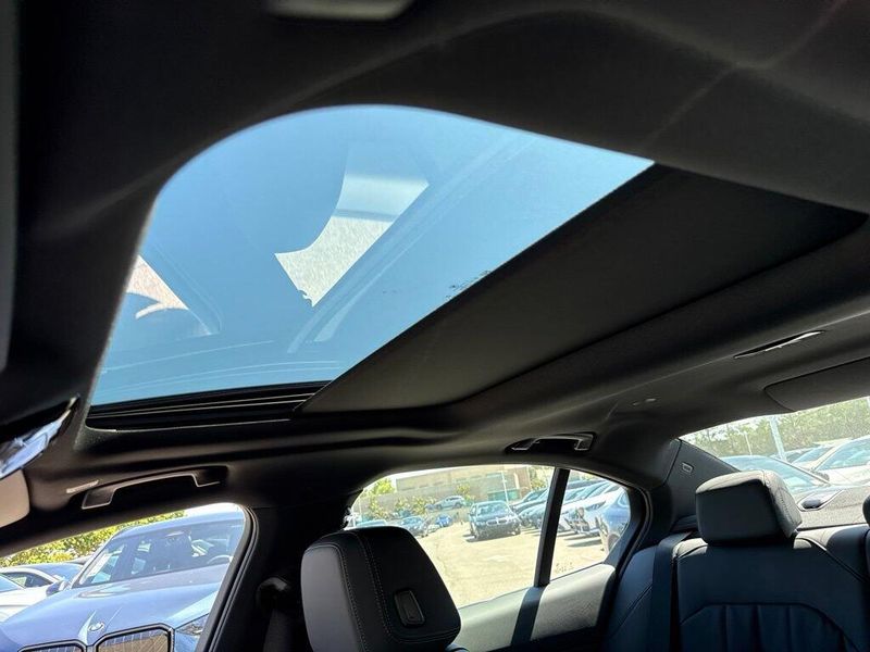 New 2027 BMW 5 Series 540i xDriveImage 20