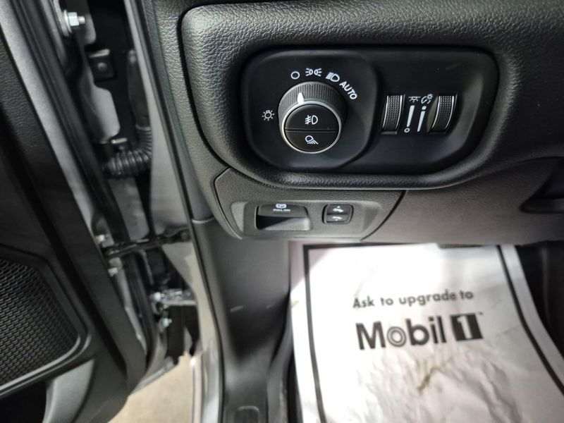 New 2025 RAM 1500 Big Horn Crew Cab 4x4 5