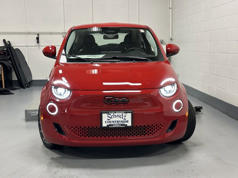 2024 Fiat 500e Inspi(red)Image 7