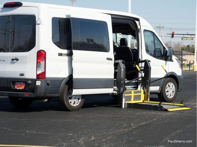 2022 Ford Transit Wagon XLImage 10