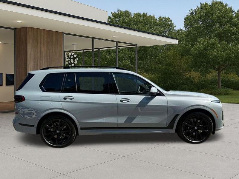 New 2026 BMW X7 xDrive40iImage 7