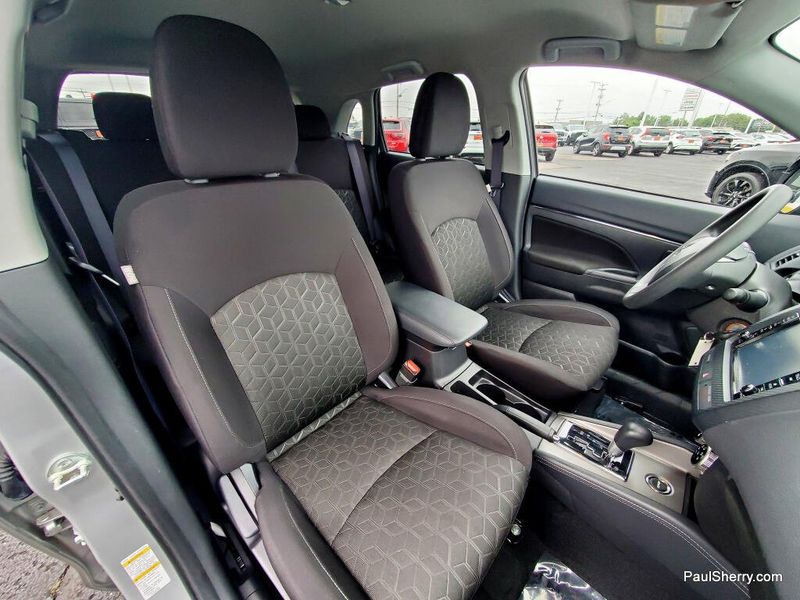 Used 2025 Mitsubishi Outlander Sport SE