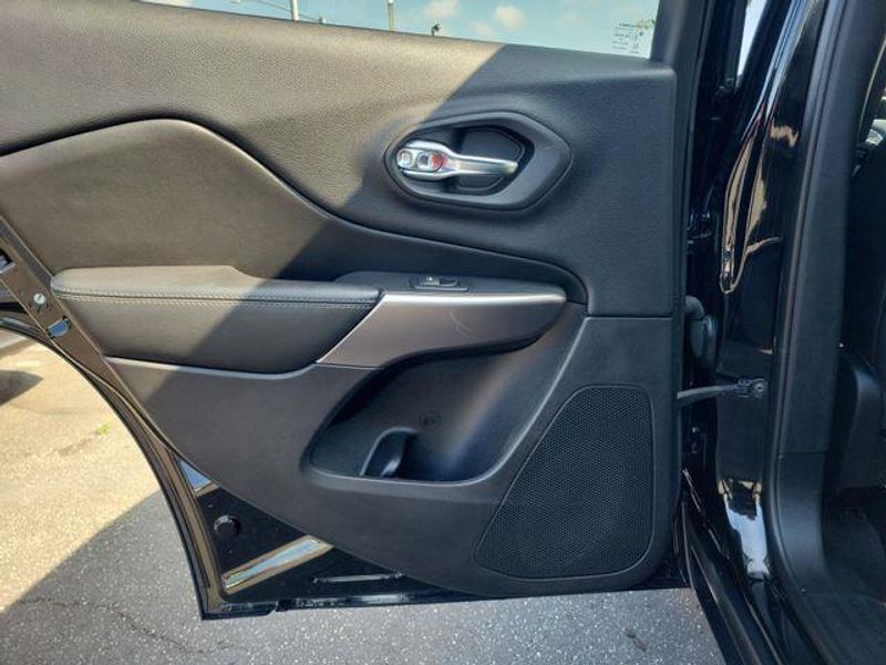 Used 2019 Jeep Cherokee Limited