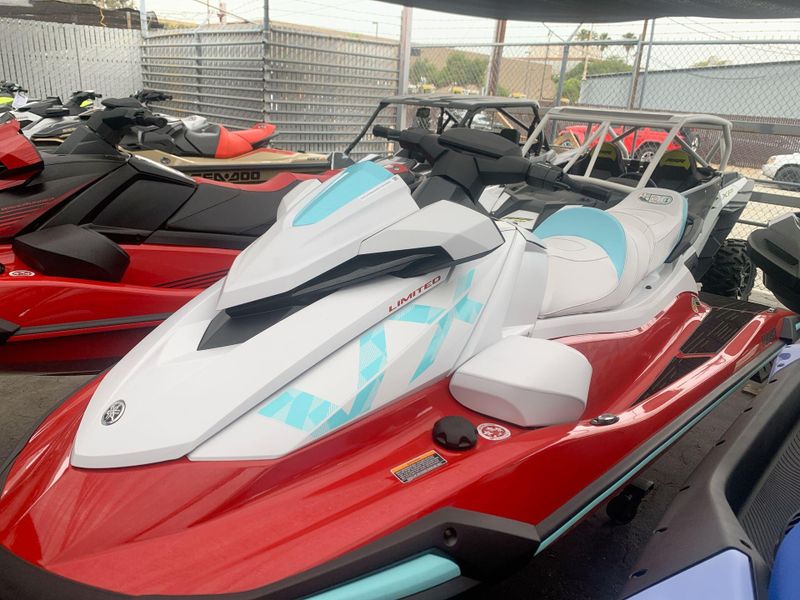 New 2025 Yamaha VX DELUXE W/AUDIO Image 16