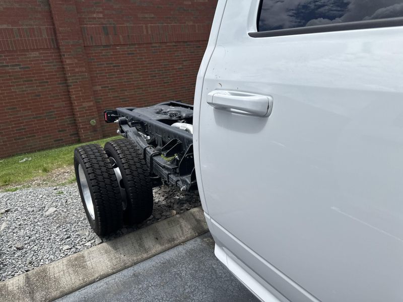 New 2025 RAM 4500 Big Horn Chassis Crew Cab 4x4 60