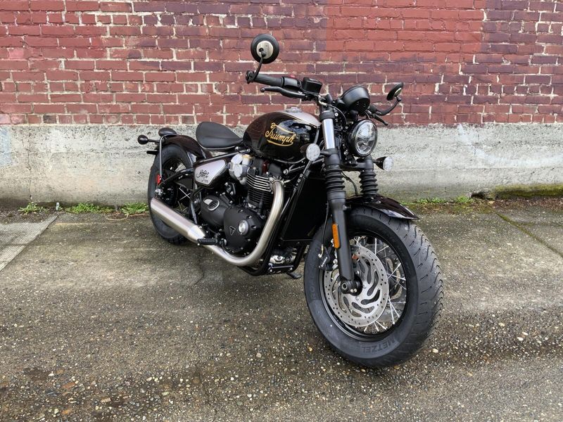 2025 Triumph Bonneville Bobber