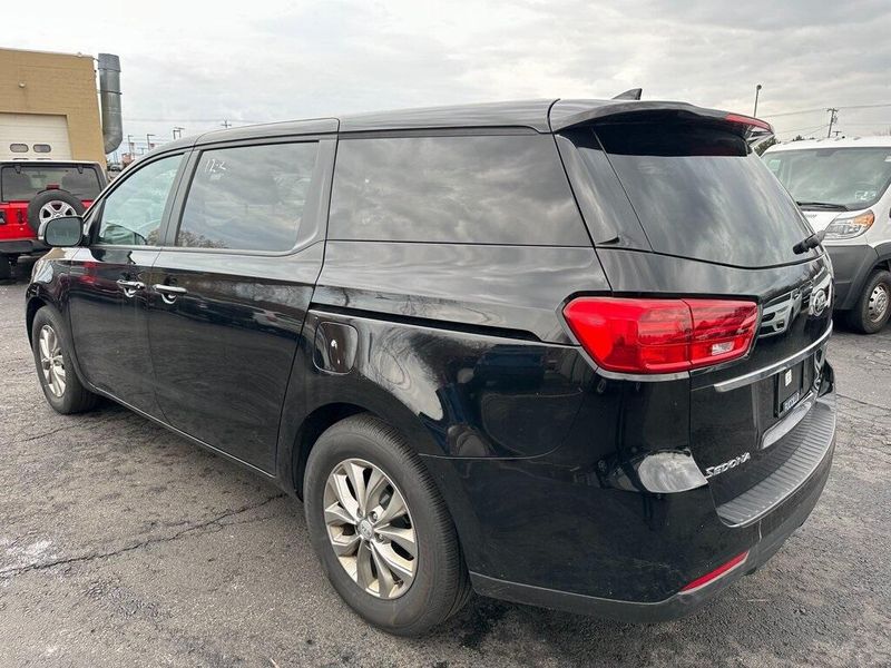 2020 Kia Sedona LXImage 13